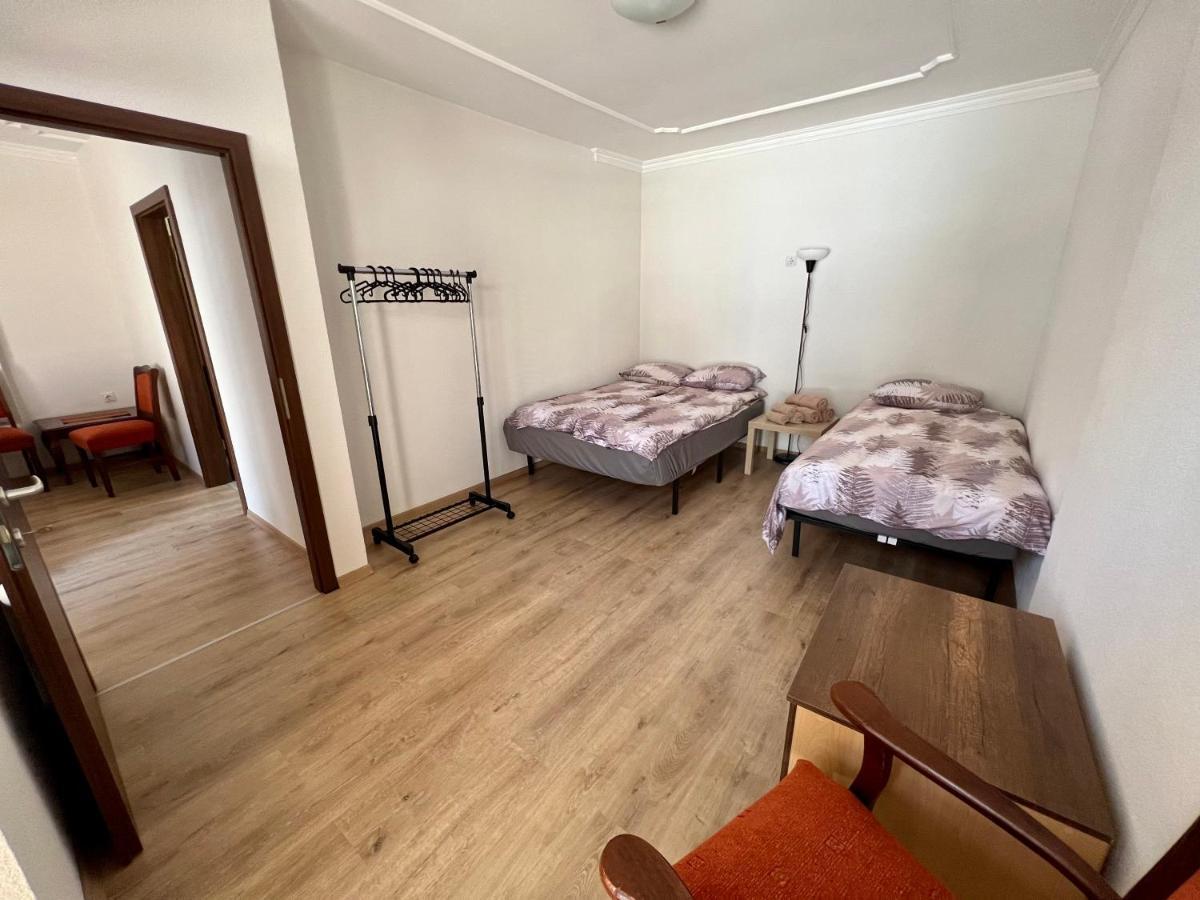 Home Base Apartments Скопье Экстерьер фото