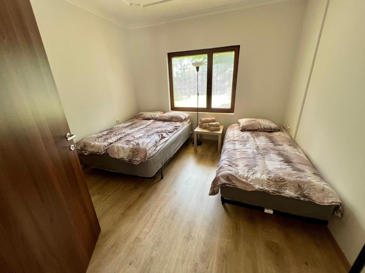 Home Base Apartments Скопье Экстерьер фото